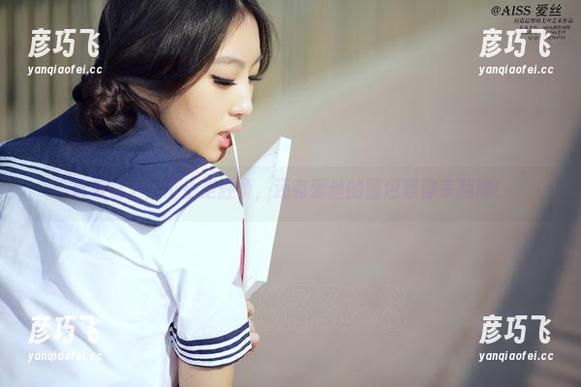 麻将桌上，不止是胜负，还有爱丝的图包等你来翻牌！