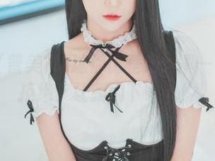 Bomi(普美)的迷你比基尼写真——谁能拒绝？让我们下载吧！