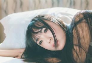 果团网免费的清纯佳人浴室静卧图集，谁说好东西没便宜？