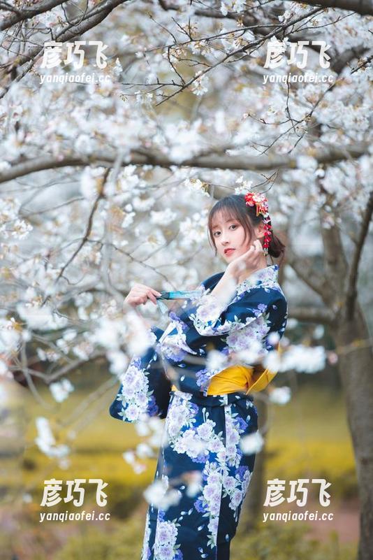 Luisa_零纱写真集——白丝化身的一小步，人类的一大步！