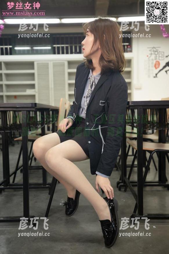 MSLASS梦丝女神 - 工业区其实也能秀旗袍！玥玥的原图福利，简直有毒！