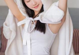 天台少女私拍：喵糖映画的套图，给你不一样的天际烟火！