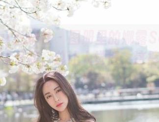 MiStar魅妍社 – 图册里的娜露Selena和她的牛仔裤，总让人觉得，这裤子还真有几分故事。