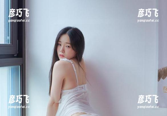 清晰的秀场：Pia(피아)和她的‘足球之星’套图，值得一看！