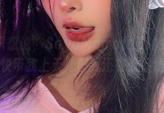 在线只想说，SayoMomo女王的女王范儿快带我上天，但我还在低保线…