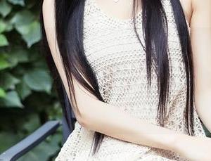 TouTiao头条女神 – 加入“杨曼妮海边”摄影之旅，看原图＆合集，谁说对着大海不可以耍酷？