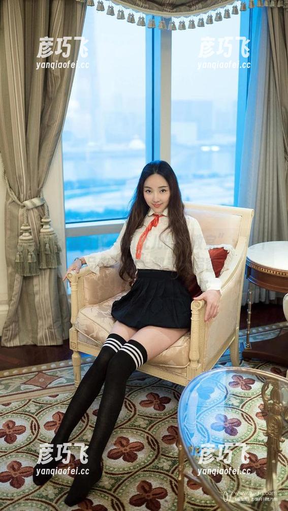 TuiGirl推女郎 - 胡允儿的“教室”：每个作品在网盘上都是一扇窗