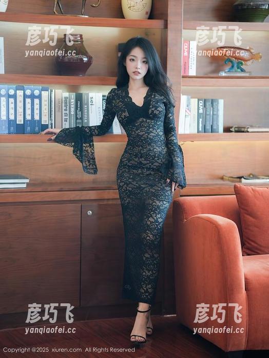 Xiuren秀人网 - YOYO苏小苏的作品里的睡衣：有时候简单的衣服最让人想说些什么，嘿。