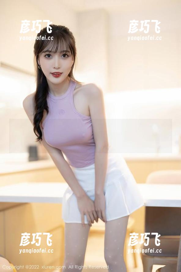 Xiuren秀人网 - 理想中的美腿长啥样？来下载“久久aimee”的写真集瞧瞧