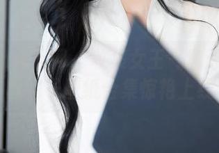 Xiuren秀人网 – 收集女王气场：奶茶味的包子壁纸合集惊艳上线