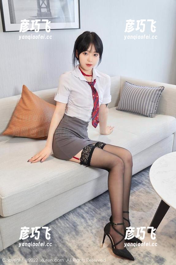 Xiuren秀人网 - 文静儿在这里，她的姐姐图包直接供给，完全免费，何乐而不为？