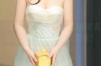 Xiuren秀人网 – 星子柒kiki居家美图：难道家里就能变得这么好看？