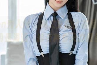 Xiuren秀人网 – 林文文的比基尼图包，明明是海滩，却有种春天的颜色？