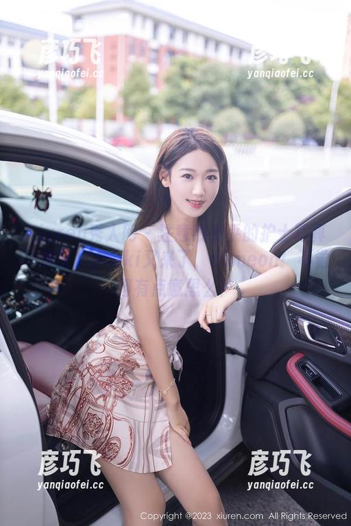 Xiuren秀人网 - 注意热乎乎的护士写真！林文文yooki又来了，comeon！不觉得有点意思么？
