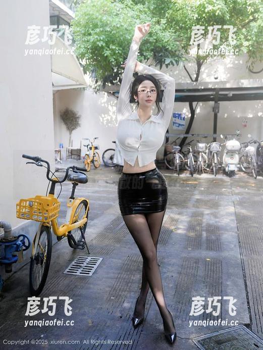 Xiuren秀人网 - 邹晶晶与她的海边作品，总有种懒散的气息在漂浮