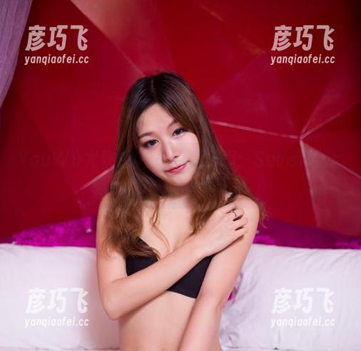 YouWu尤物馆 - 喷水的乐趣：Seven小七泳池里的图库奇遇