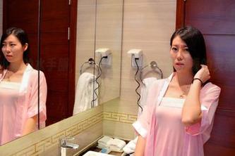 pans – 小青的水手服，最新美图让每个想出海的灵魂都开始尽情遐想。