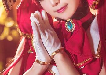 rinka冲田凛花的空姐原图：像是在热气球上闲散