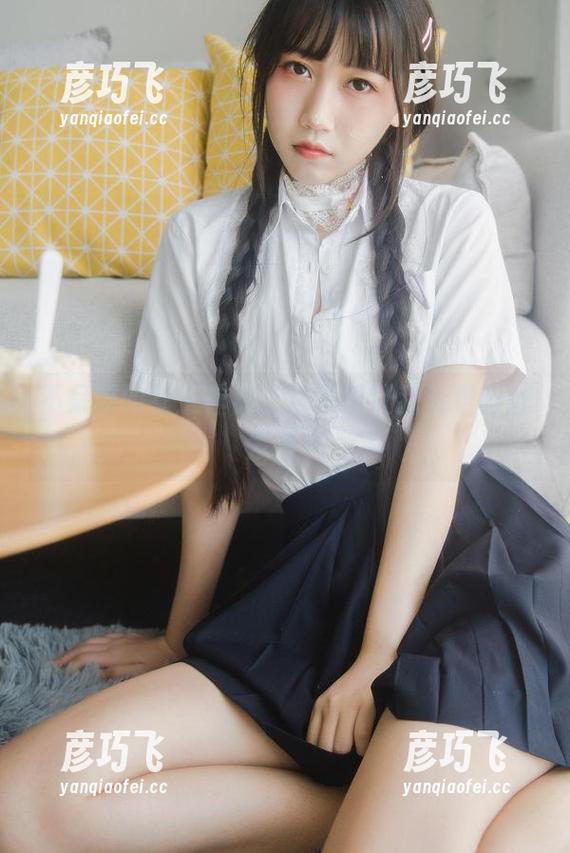 不呆猫 不呆猫的女王作品,它居然让我看得有些发愣?