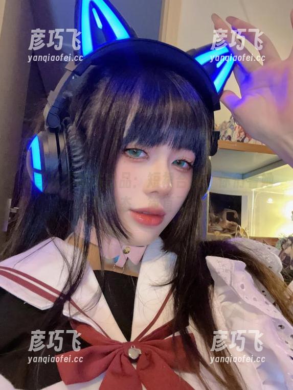 九言从不咕咕 九言从不咕咕出品:短裙合集,你们看她那姿态,简直了。