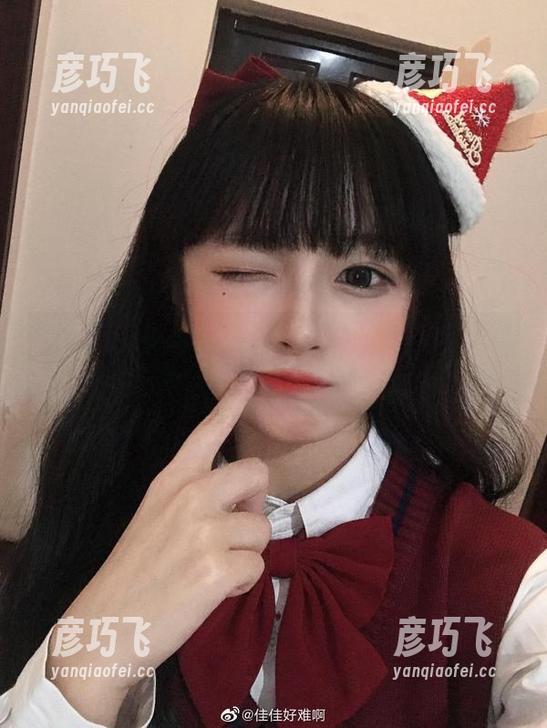 佳佳好难啊的双人图里藏着些什么呢？不知为何，有种说不出的吸引力