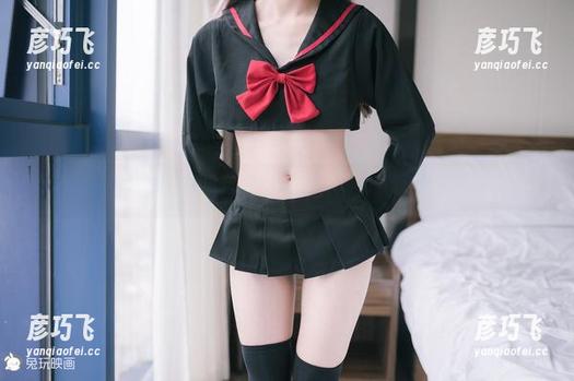 兔玩映画写真：黑丝短裤有种低调的奢华，想下载的，都来围观吧！