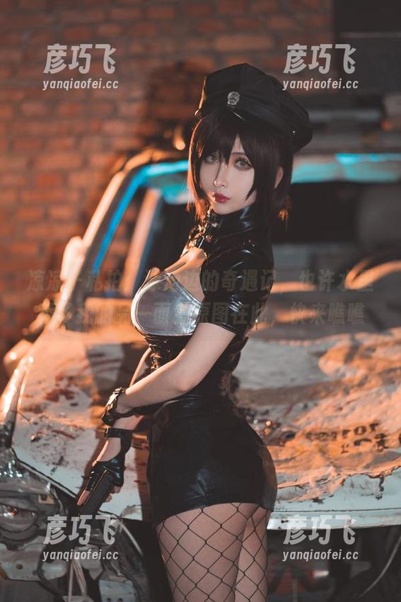 凉凉子 凉凉子私拍:泳池边的奇遇记,也许水里藏了我的另一面!原图在此,快来瞧瞧