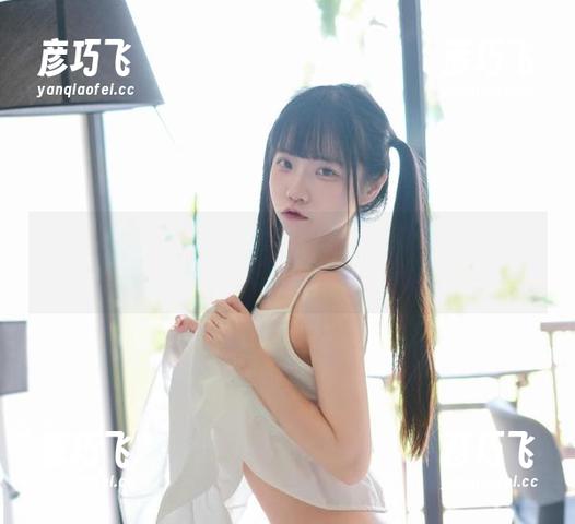 可可小白兔 可可小白兔的私房图集:在天使的外表下,隐藏的其实是一个吃货!