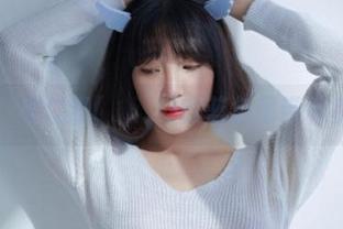 乱入！姜仁卿(강인경)的蓝色吊带私房玩味