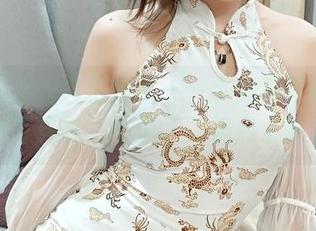 让人捉急的自拍技术——小女巫露娜的最新写真集，不说了，快点上吧。