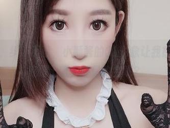 一本图册，纠结不已，小酥酱的OL形象让我感叹：这到底是上班，还是约会呢？