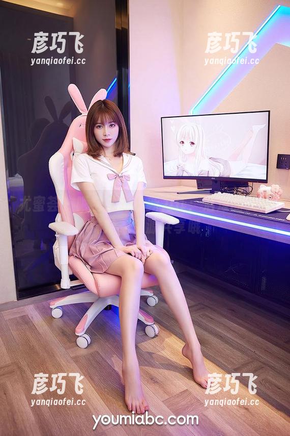 尤蜜荟 - 曦宝儿的最新力作：活泼的女仆妹妹，资源共享哦
