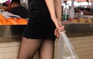 异思趣向 – 小羽的私拍：冬日阳光下的随意时光图包