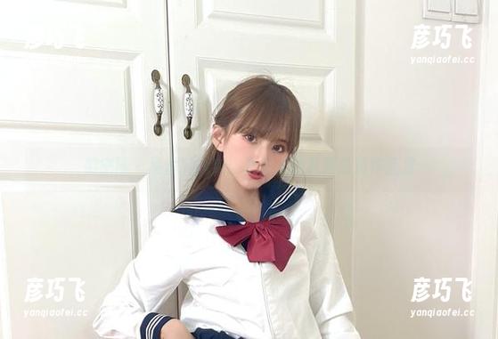 微密圈 - 黑丝的诱惑：张思允的礼服高清作品集