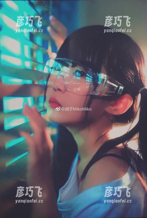 当御子Yumiko的美足遇上写真，资源的诱惑总是难言。