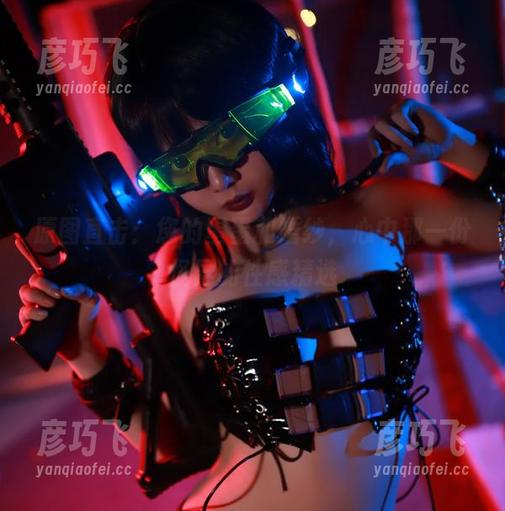 您的蛋蛋 原图直击:您的蛋蛋和婚纱,心中那一份怪异的性感精选