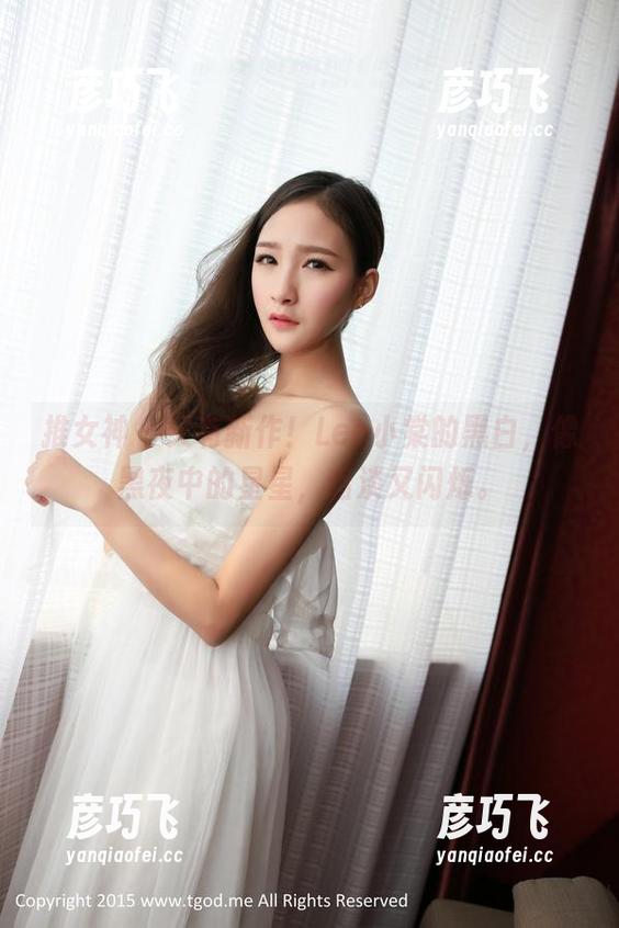 推女神-Lee小棠 推女神 - 又有新作!Lee小棠的黑白,像黑夜中的星星,暗淡又闪烁。
