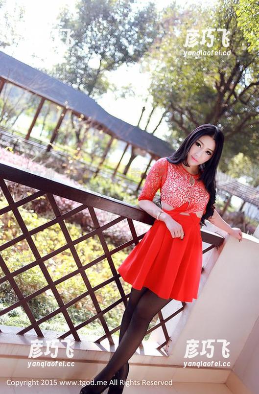 推女神 - 高清写真：黄歆苑chobits的厨娘，煮的不只是饭，还有那种“你爱我吗”的暧昧气息？