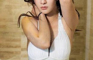 推女郎 – 易阳的豹纹写真，原图展示了一种无声的“离经叛道”。
