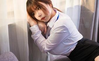 认真说说，“无颜小天使wy”的自拍，原图一看，作品的确有个性