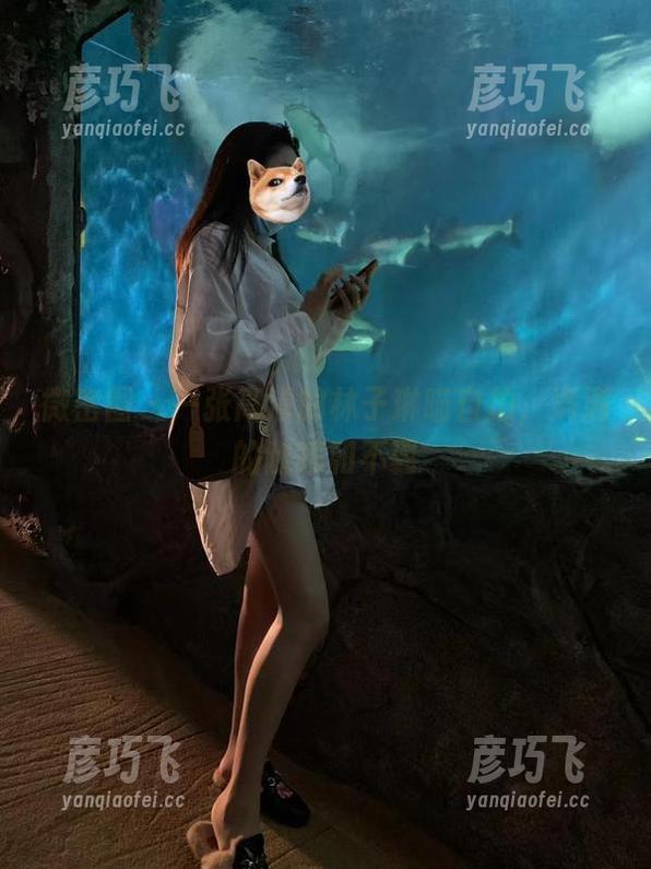 微密圈 - 一张高清的林子琳喵自拍，满满的随意和不羁