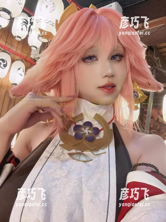 桜满三时的自拍精选，谁叫你离镜子近呢，哈哈，真诚啊！