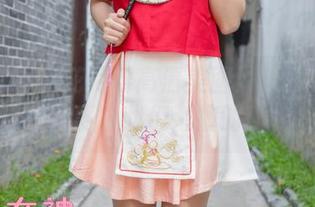 梦丝女神 – 花月舞高清美图：隐秘的牛奶故事，我们都懂的。