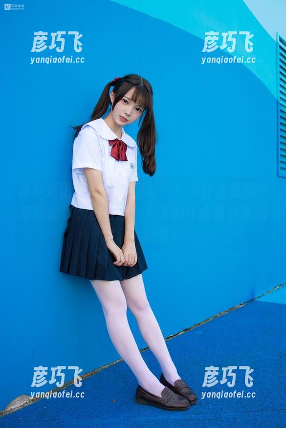 森萝财团 - “15D肉丝”？为什么我脑中浮现出那么多画面…卉子的作品集分享绝对让人好奇。