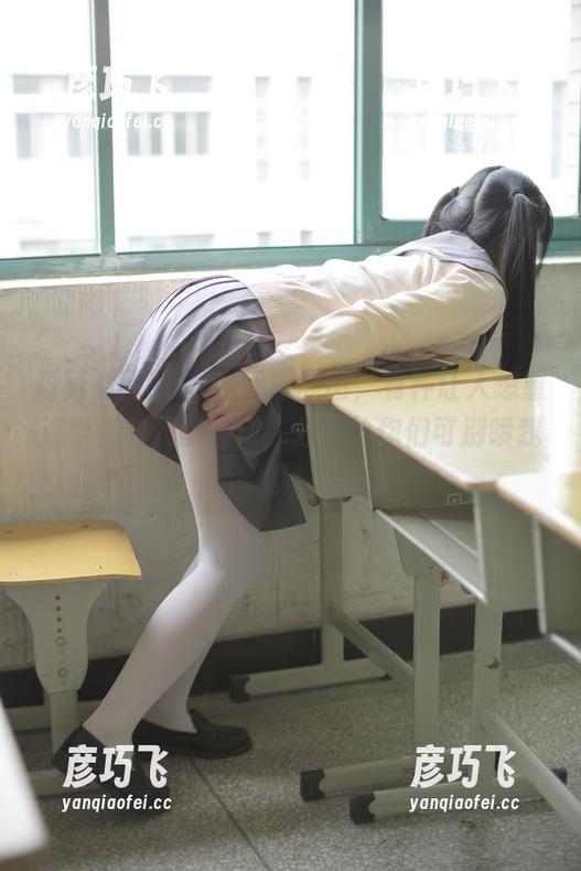 森萝财团的JK水手服原图，有种让人想重温学生时代的冲动，分享给你们可别喷我哦！