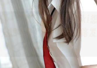 模范学院 – “职业装？诗诗kiki想让你走上职场光辉之路，果然是反套路发力！”下载去吧