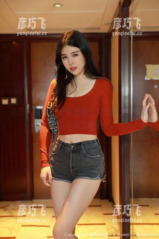 模范学院 - 当无圣光遇上黄乐然，女王美图还是那么好看！