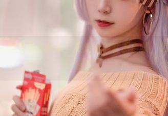 樱落Selena的屑屑女仆长，不走心的套图合集，怎么看都觉得有趣