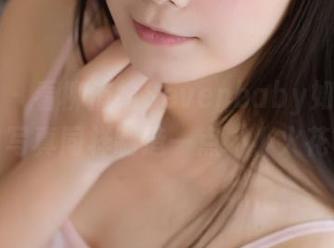 波萝社 – 看柳侑绮Sevenbaby如何用夏日写真同样制造一点“小火花”