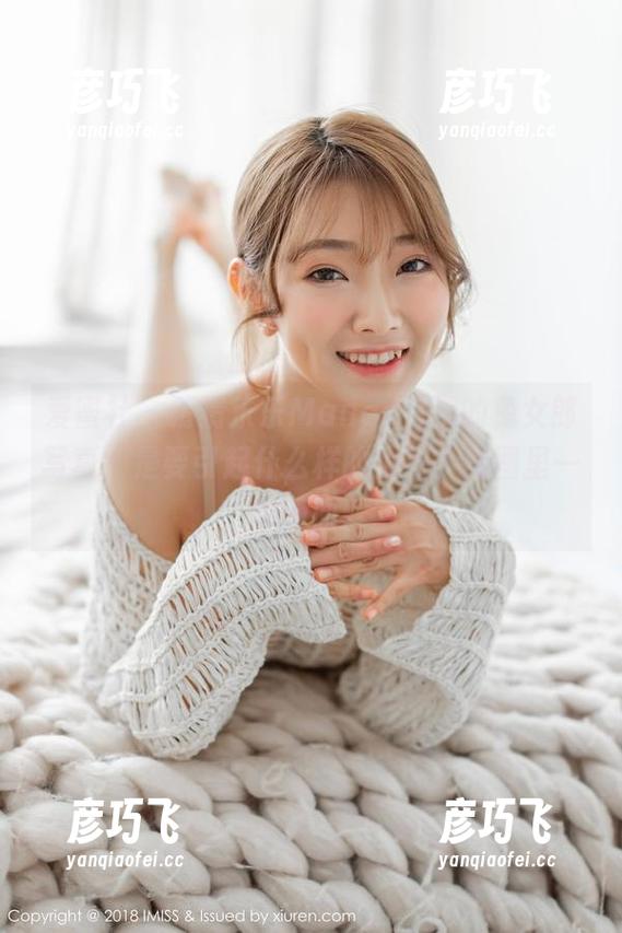 爱蜜社 - 猜猜乐乐Mango这次的兔女郎写真，是要引起什么样的火花？美图里一体两面。